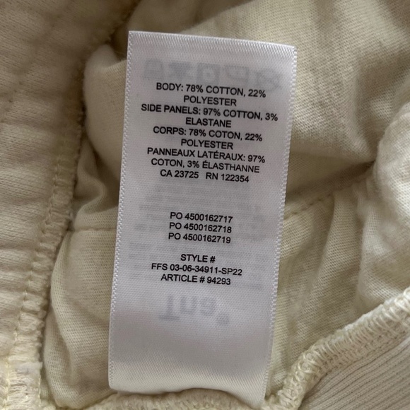 Aritzia TNA Cozy Fleece Boyfriend Shorts Elastic Waistband Pale Yellow Size M - Picture 7 of 7